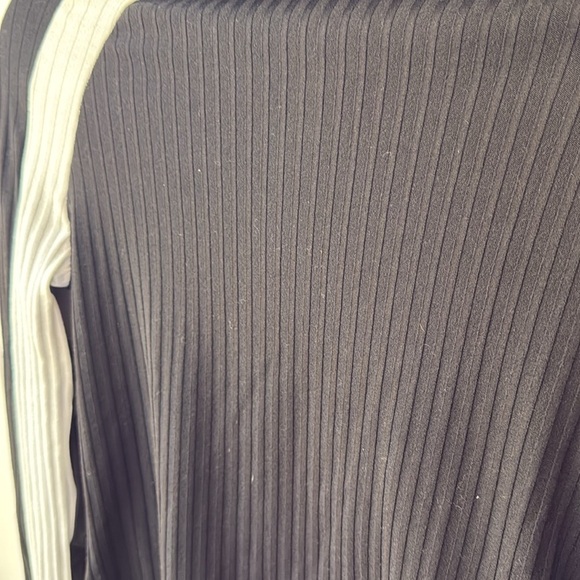 SHEIN Y2K style ribbed turtleneck with white stripe size large - Picture 2 of 5